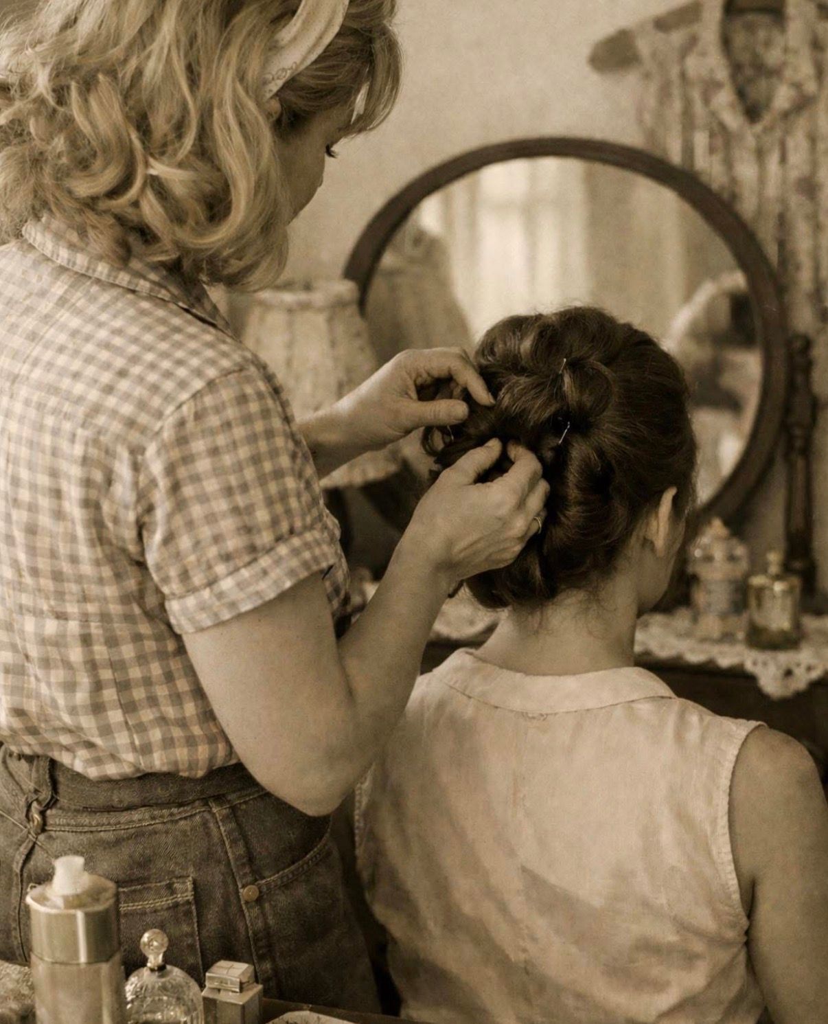 June Marie Styling Billie Sue’s Hair - A Quiet Moment | Darya Joy Zelada
